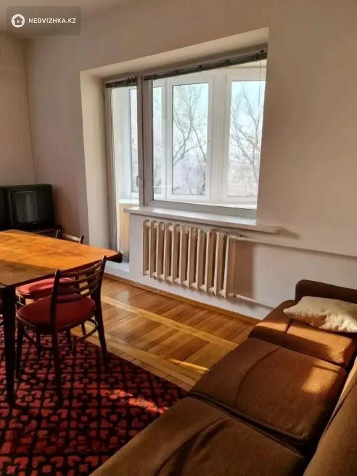 3-комнатная квартира, этаж 4 из 12, 78 м², фотография 4