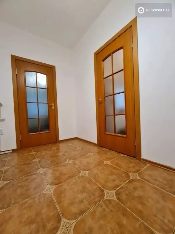 3-комнатная квартира, этаж 4 из 12, 78 м², фотография 5