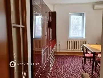 3-комнатная квартира, этаж 4 из 12, 78 м², миниатюра 1