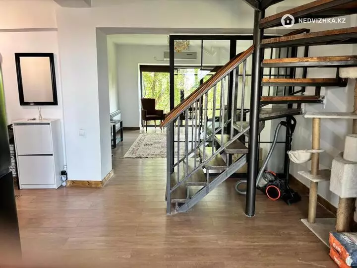 4-комнатная квартира, этаж 5 из 6, 120 м², фотография 5