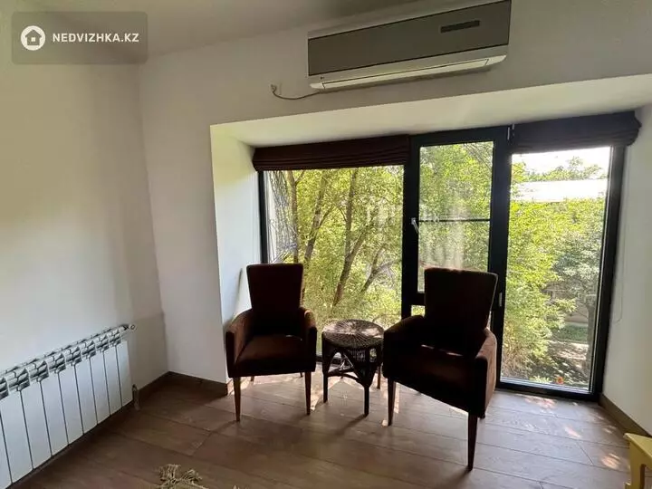 4-комнатная квартира, этаж 5 из 6, 120 м², фотография 4