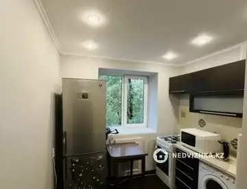 1-комнатная квартира, этаж 3 из 4, 31 м², миниатюра 1