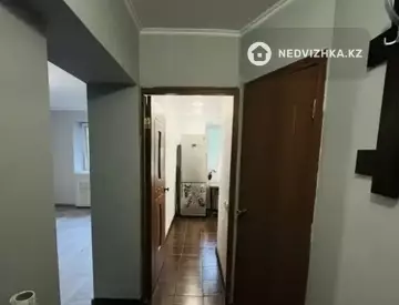 1-комнатная квартира, этаж 3 из 4, 31 м², миниатюра 4
