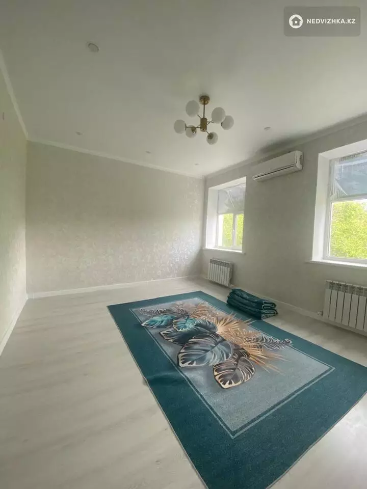 2-комнатная квартира, этаж 2 из 2, 78 м², фотография 2