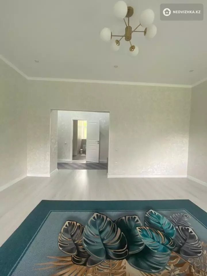 2-комнатная квартира, этаж 2 из 2, 78 м², фотография 3