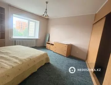 3-комнатная квартира, этаж 4 из 6, 79 м²