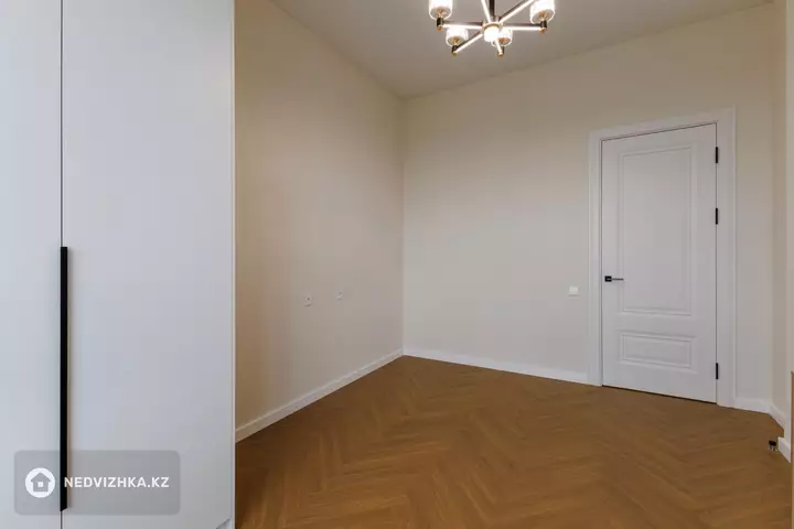 3-комнатная квартира, этаж 22 из 22, 101 м²