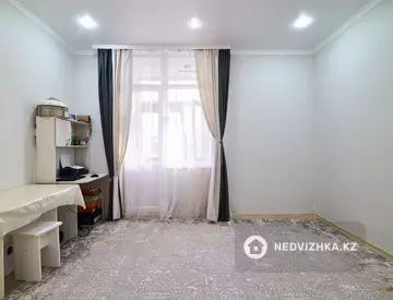 1-комнатная квартира, этаж 5 из 10, 29 м², миниатюра 2