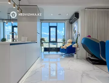 4-комнатная квартира, этаж 10 из 10, 136 м²