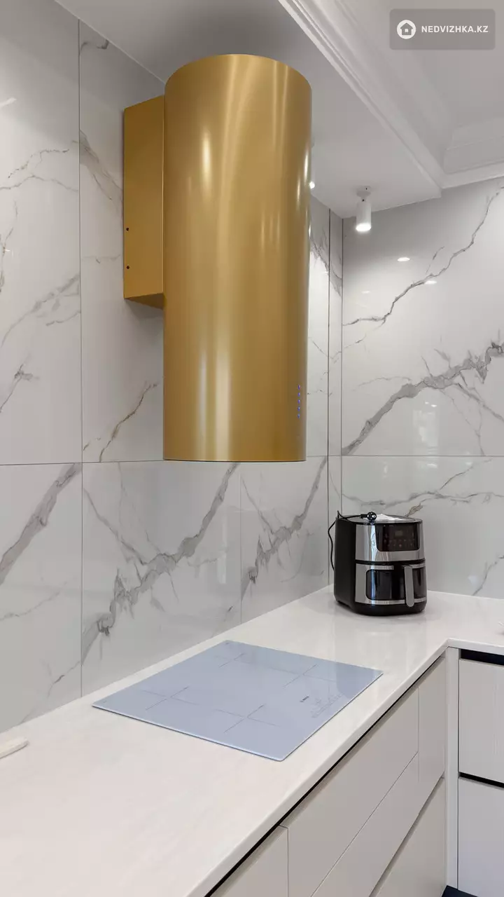 4-комнатная квартира, этаж 10 из 10, 136 м², 4-фотосурет