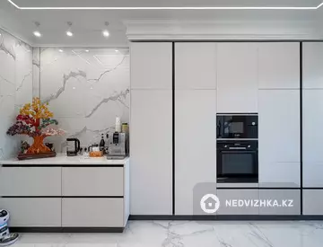 4-комнатная квартира, этаж 10 из 10, 136 м², миниатюра 7