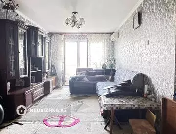 3-комнатная квартира, этаж 5 из 5, 57 м², миниатюра 1