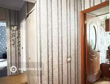 3-комнатная квартира, этаж 5 из 5, 57 м², миниатюра 8