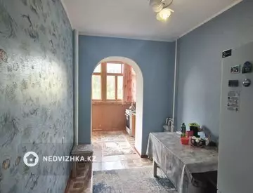 2-комнатная квартира, этаж 3 из 5, 56 м², миниатюра 5
