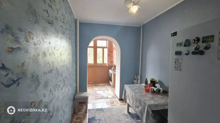 2-комнатная квартира, этаж 3 из 5, 56 м², фотография 5