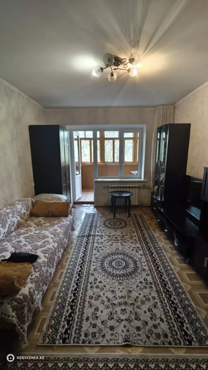 2-комнатная квартира, этаж 3 из 5, 56 м²