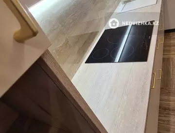 1-комнатная квартира, этаж 15 из 16, 42 м²
