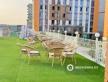 2-комнатная квартира, этаж 3 из 9, 71 м²