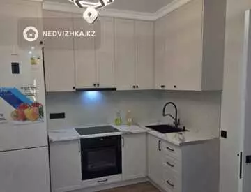 3-комнатная квартира, этаж 8 из 12, 73 м², миниатюра 4