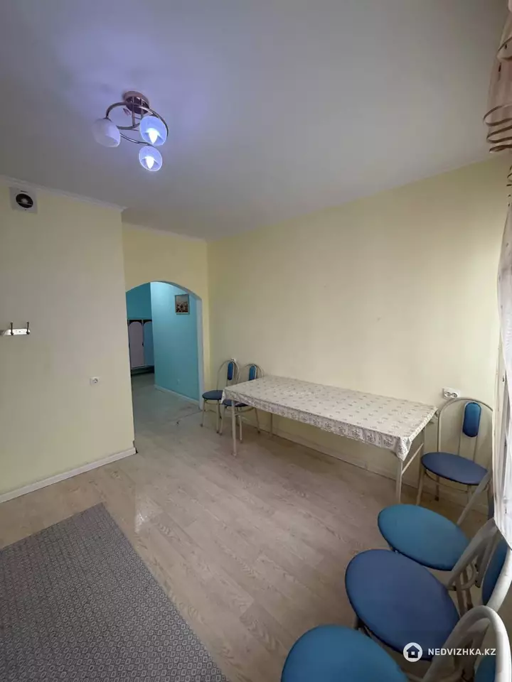 3-комнатная квартира, этаж 2 из 12, 86 м², фотография 5
