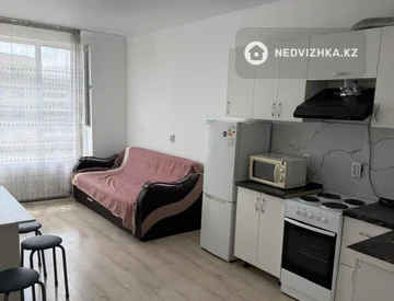2-комнатная квартира, этаж 9 из 10, 44 м², На длительный срок, миниатюра 5