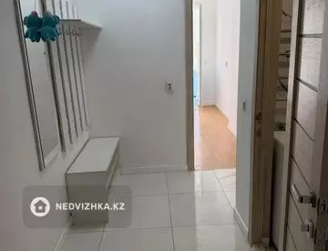 2-комнатная квартира, этаж 9 из 10, 44 м², На длительный срок, миниатюра 7