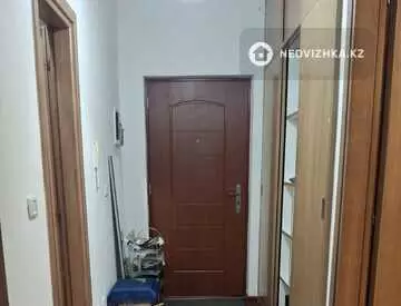 2-комнатная квартира, этаж 3 из 9, 50 м², На длительный срок