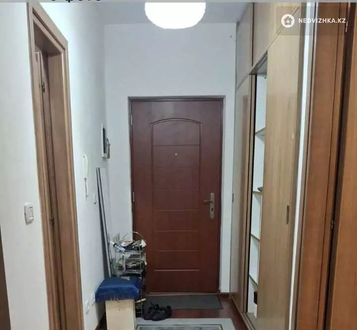 2-комнатная квартира, этаж 3 из 9, 50 м², На длительный срок, фотография 3