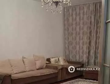 2-комнатная квартира, этаж 3 из 9, 50 м², На длительный срок