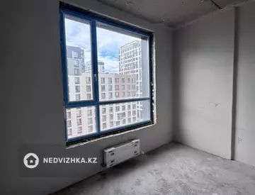 3-комнатная квартира, этаж 8 из 12, 80 м²