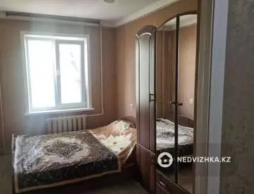 2-комнатная квартира, этаж 3 из 4, 43 м², На длительный срок