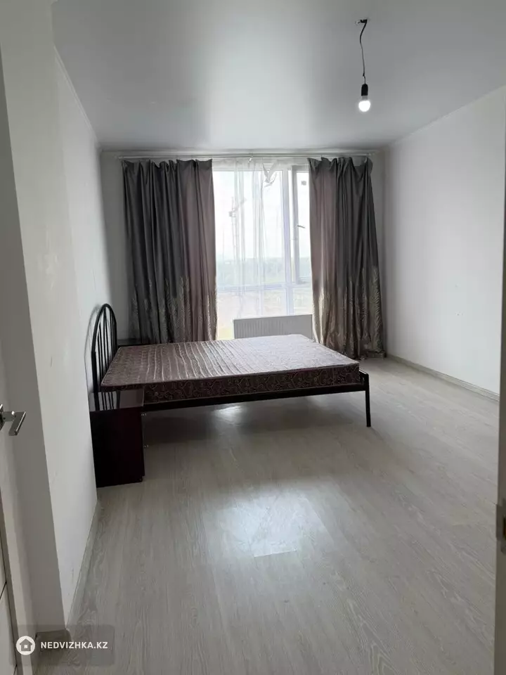 3-комнатная квартира, этаж 6 из 5, 100 м², На длительный срок