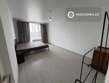 3-комнатная квартира, этаж 6 из 5, 100 м², На длительный срок, миниатюра 7