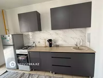 3-комнатная квартира, этаж 6 из 5, 100 м², На длительный срок, миниатюра 12