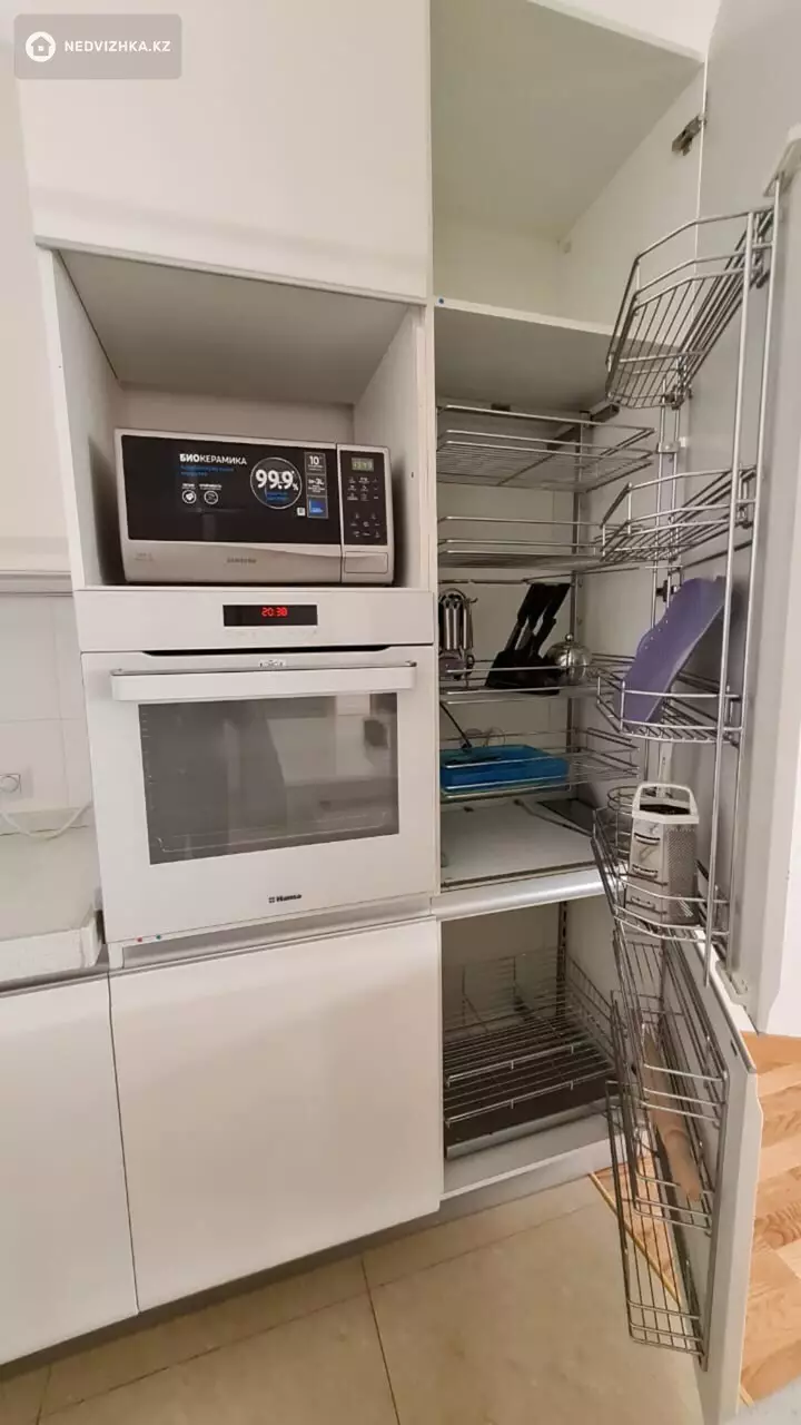 2-комнатная квартира, этаж 17 из 32, 90 м², На длительный срок, фотография 4