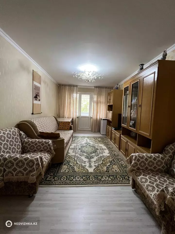 3-комнатная квартира, этаж 3 из 4, 59 м²