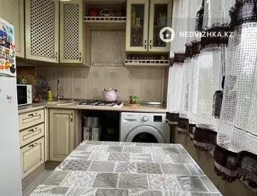 3-комнатная квартира, этаж 3 из 4, 59 м², миниатюра 9