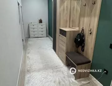2-комнатная квартира, этаж 7 из 10, 81 м²