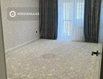 2-комнатная квартира, этаж 7 из 10, 81 м²