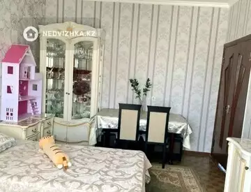 3-комнатная квартира, этаж 5 из 5, 70 м²