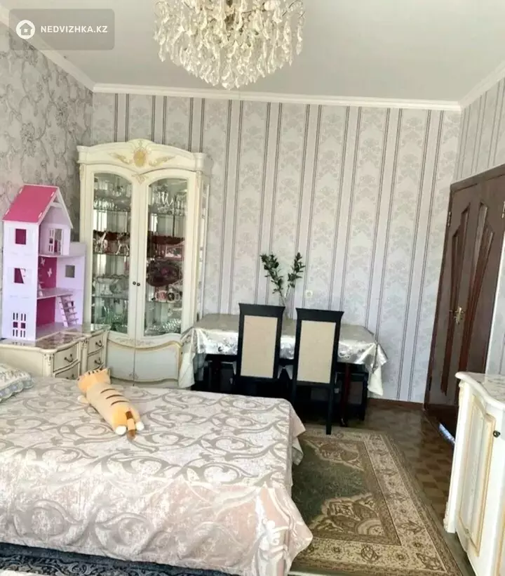 3-комнатная квартира, этаж 5 из 5, 70 м², фотография 3