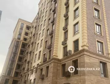 3-комнатная квартира, этаж 6 из 10, 103 м²