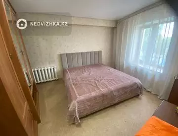 3-комнатная квартира, этаж 4 из 9, 70 м², На длительный срок