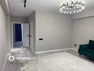 2-комнатная квартира, этаж 5 из 5, 67 м², На длительный срок, миниатюра 1