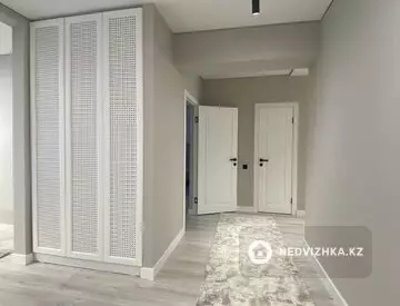 2-комнатная квартира, этаж 5 из 5, 67 м², На длительный срок, миниатюра 2
