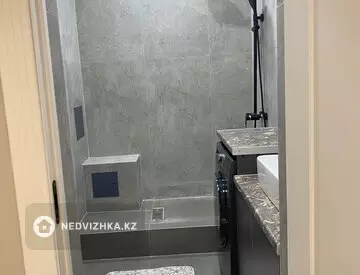 2-комнатная квартира, этаж 5 из 5, 67 м², На длительный срок, миниатюра 3