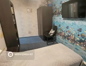 3-комнатная квартира, этаж 12 из 12, 74 м²