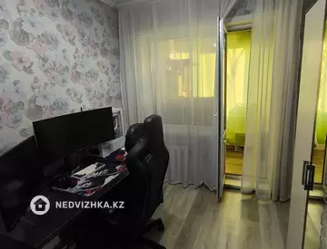 3-комнатная квартира, этаж 12 из 12, 74 м²