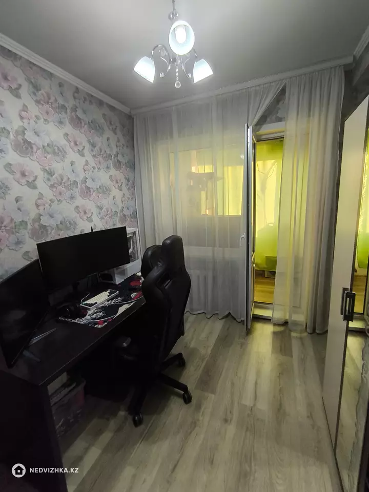 3-комнатная квартира, этаж 12 из 12, 74 м², фотография 5