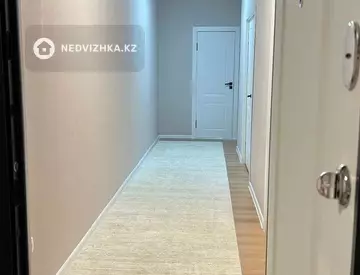 2-комнатная квартира, этаж 7 из 13, 62 м², На длительный срок